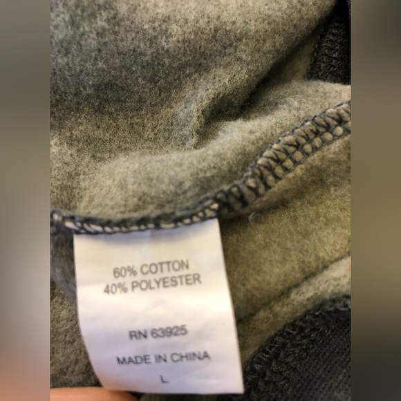 Raglan sleeve sweatshirt with Chrome Ancient Egyptian crowns sz Large Green Grey - Picture 14 of 16